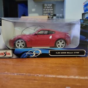 2009 NISSAN 370Z RED 1:24 SCALE MAISTO Die Cast car